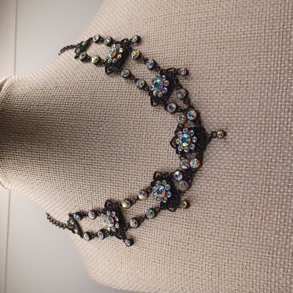 Bellagio Crystal USA Choker With AB Crystals - Picture 5 of 5